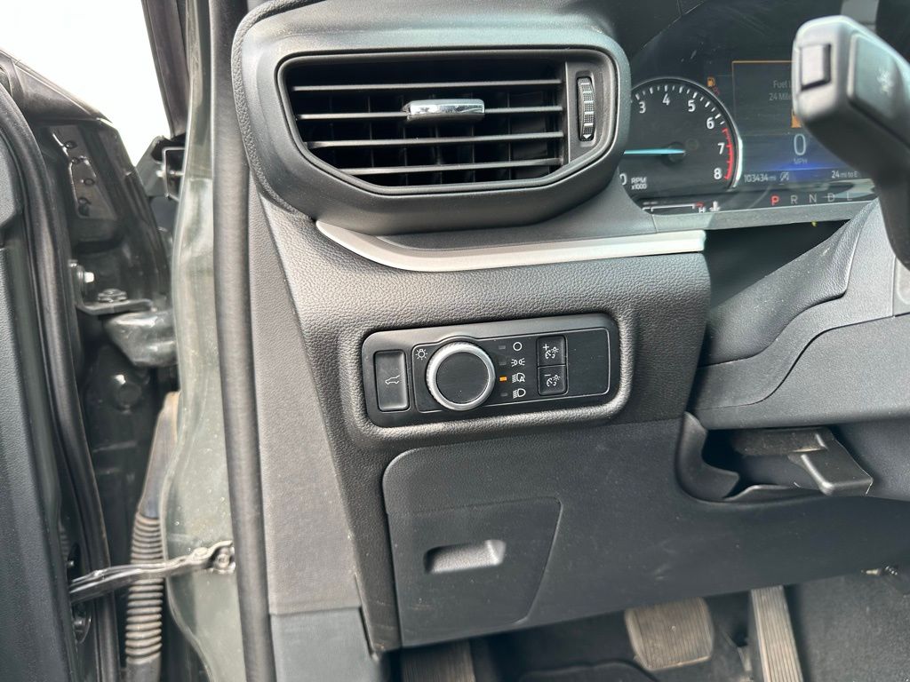 Vehicle image 25 of 25