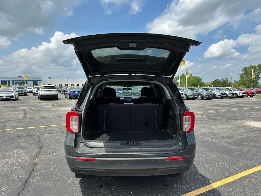 Vehicle image 9 of 25
