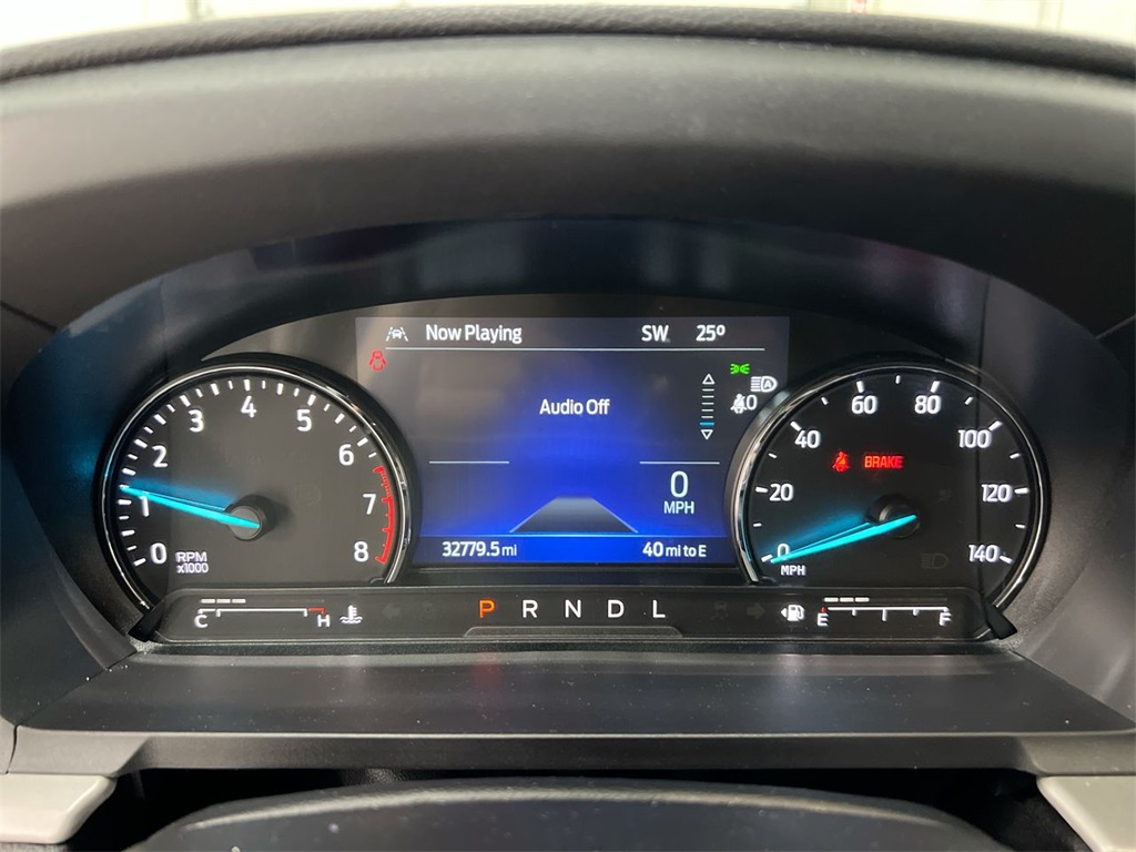 2023 Ford Explorer XLT Image 19 of 28