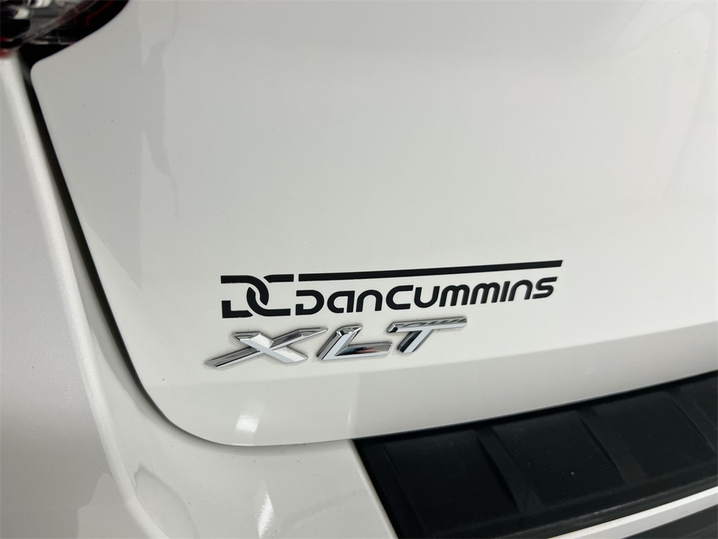 2023 Ford Explorer XLT Image 27 of 28