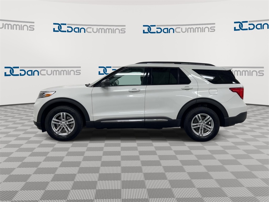 2023 Ford Explorer XLT Image 9 of 28