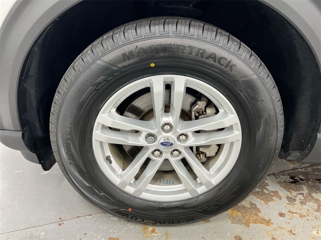 2023 Ford Explorer XLT Image 11 of 28