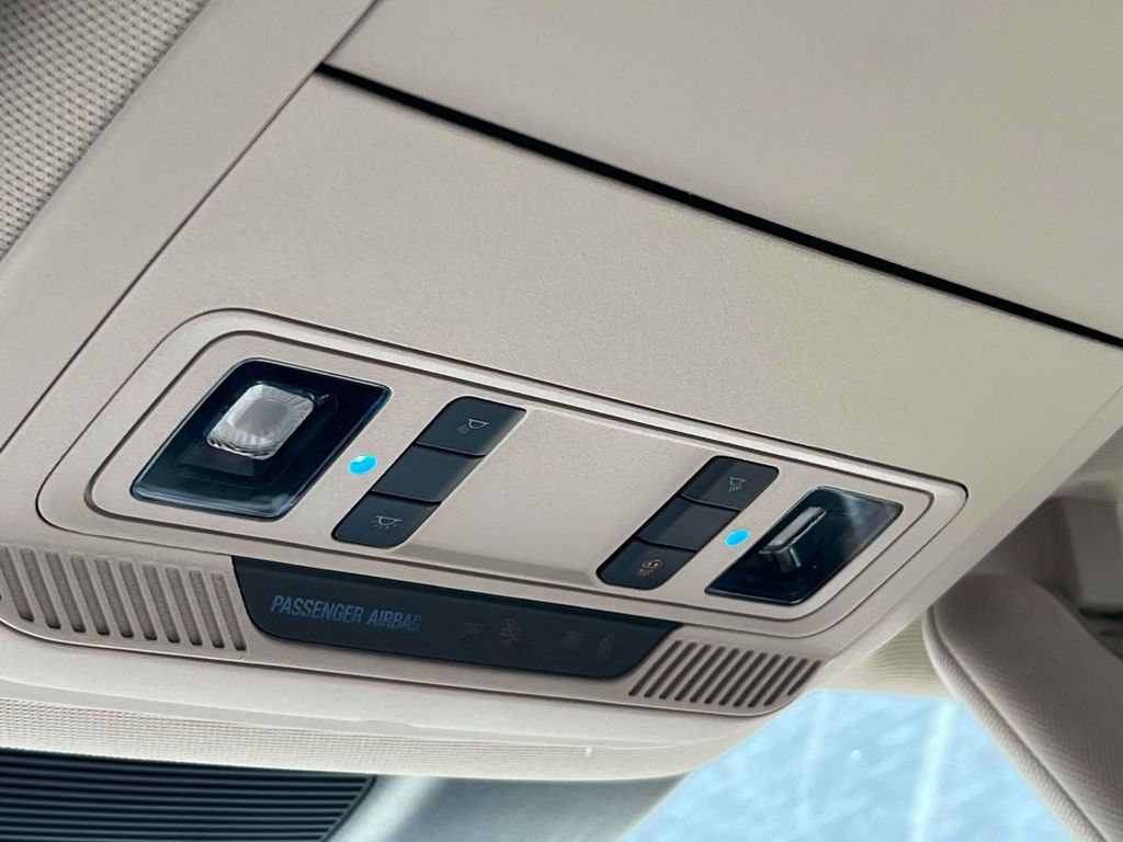 2023 Ford Explorer XLT Image 25 of 31