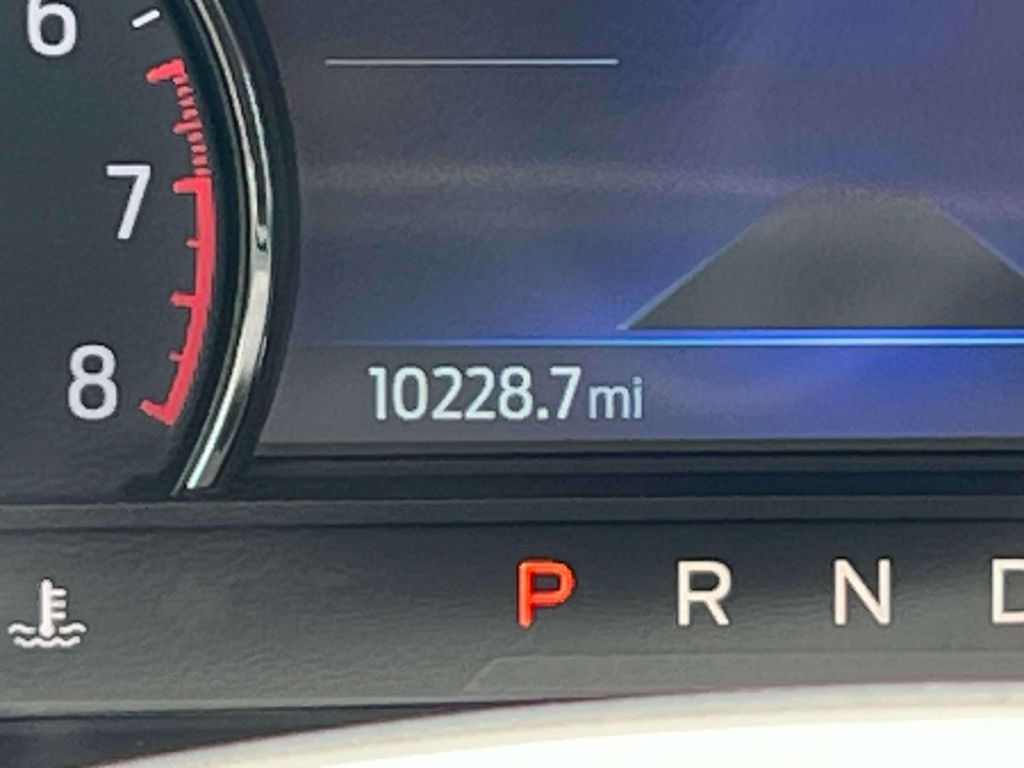 2023 Ford Explorer XLT Image 10 of 31