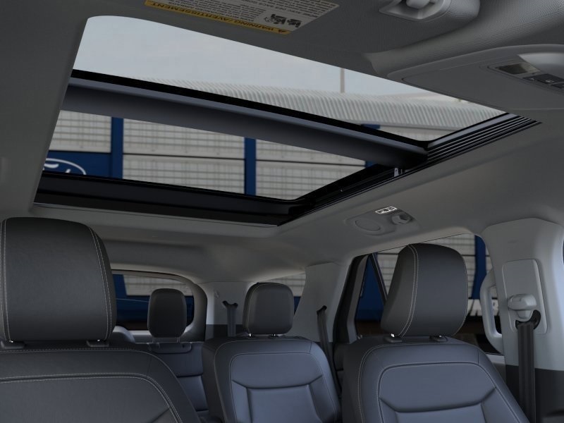 Vehicle image 13 of 24