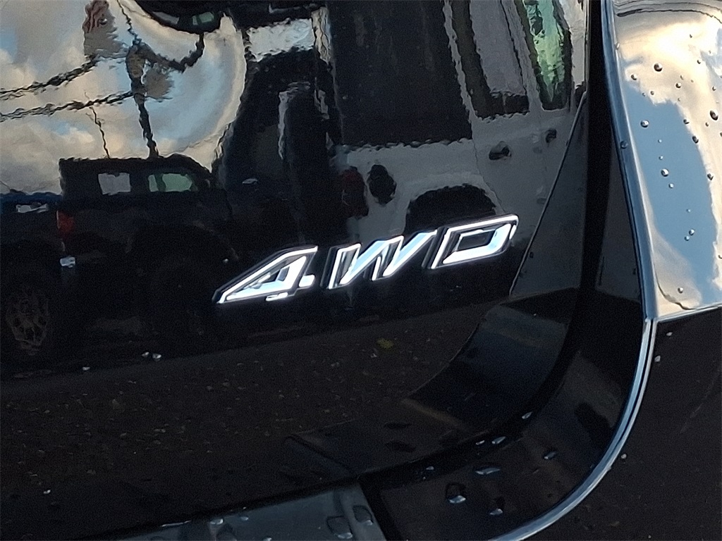 2023 Ford Explorer XLT Image 33 of 34