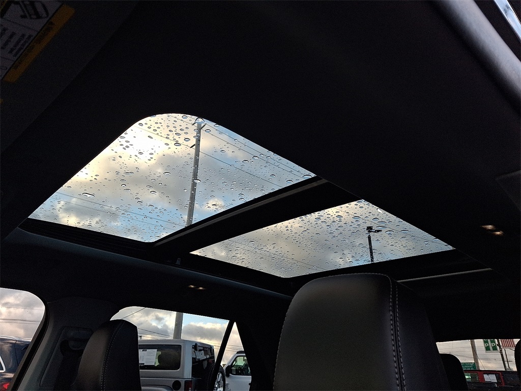 2023 Ford Explorer XLT Image 32 of 34