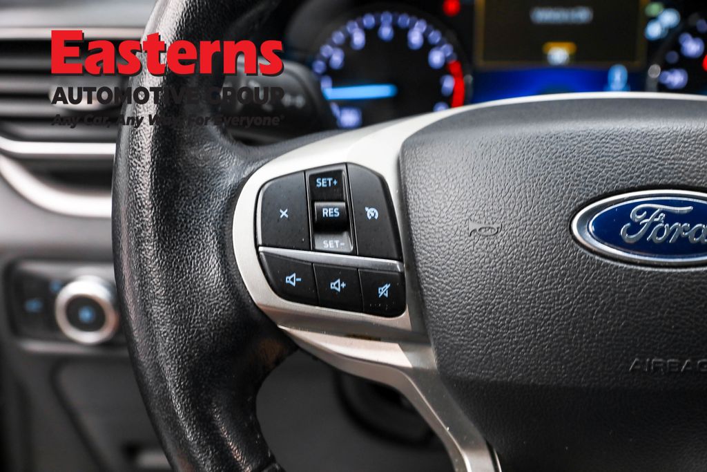 2023 Ford Explorer XLT Image 49 of 64