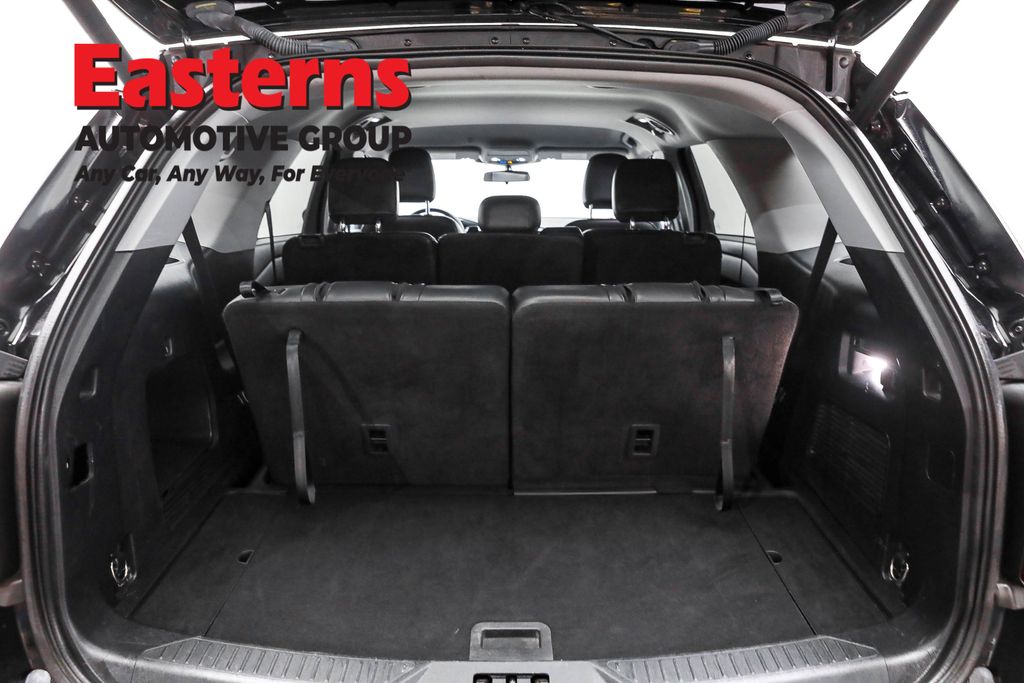 2023 Ford Explorer XLT Image 43 of 64