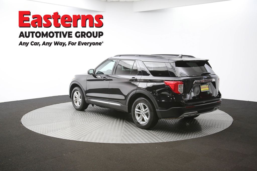 2023 Ford Explorer XLT Image 30 of 64