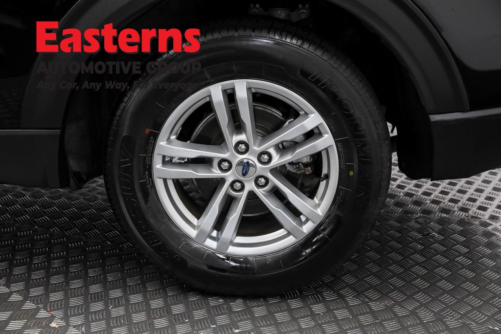 2023 Ford Explorer XLT Image 42 of 64