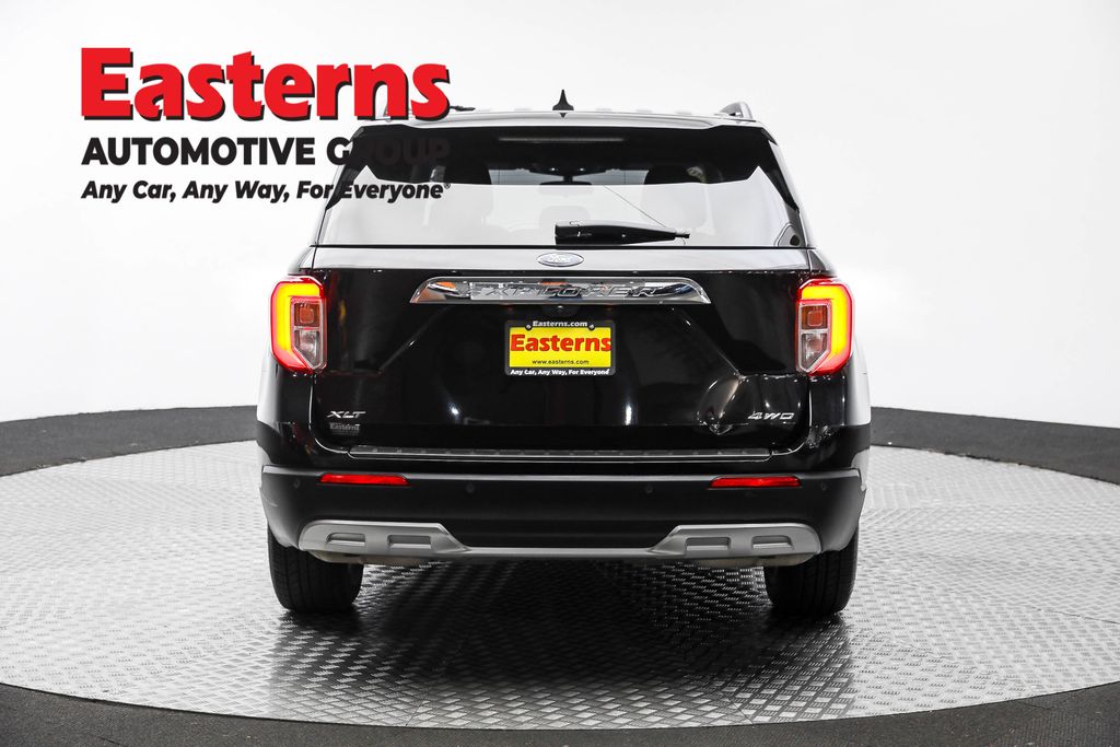 2023 Ford Explorer XLT Image 26 of 64