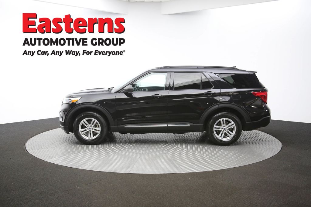 2023 Ford Explorer XLT Image 34 of 64