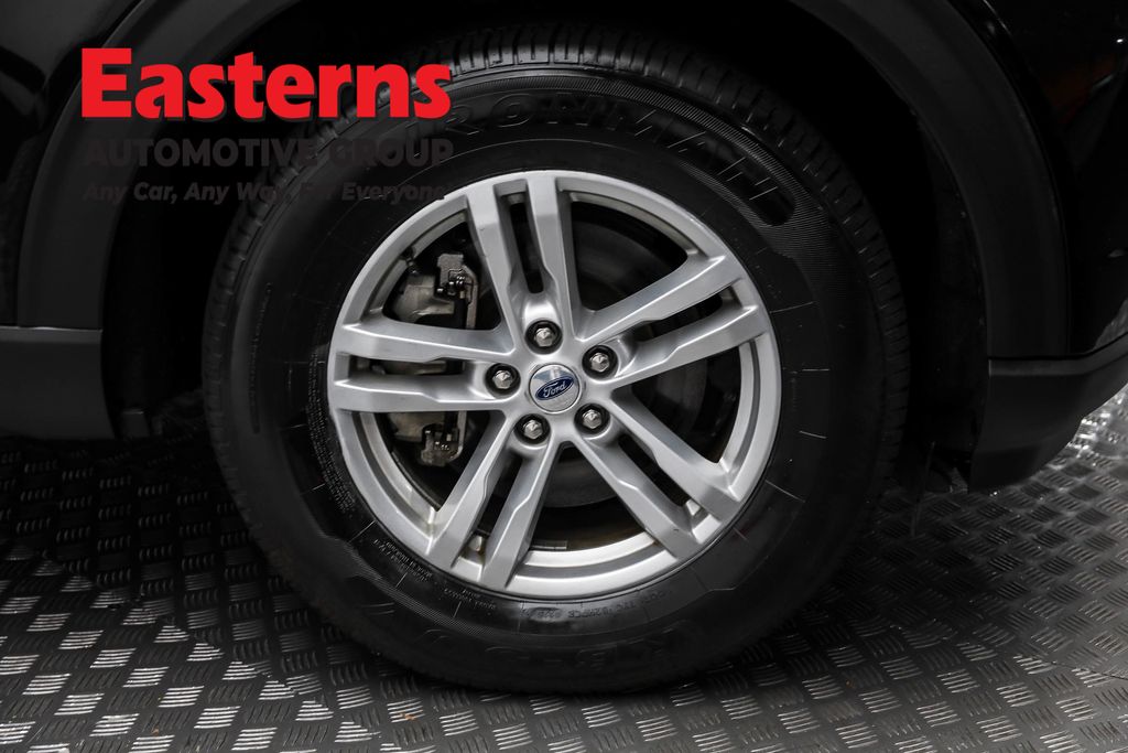 2023 Ford Explorer XLT Image 38 of 64