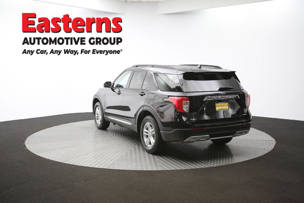 2023 Ford Explorer XLT Image 31 of 64