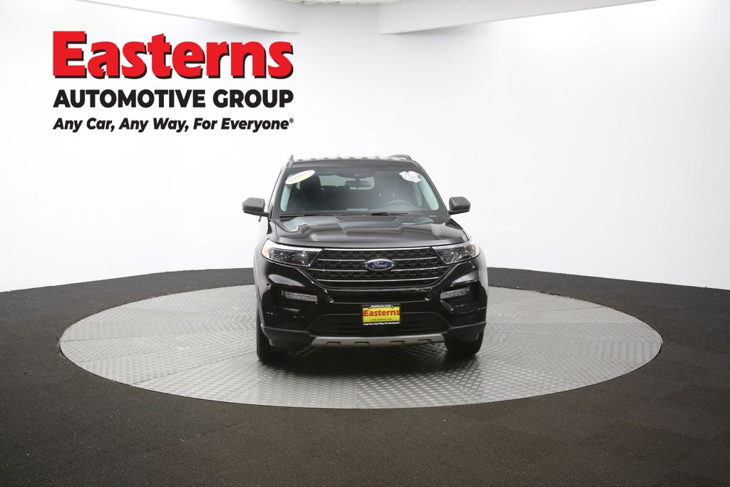 2023 Ford Explorer XLT Image 9 of 64