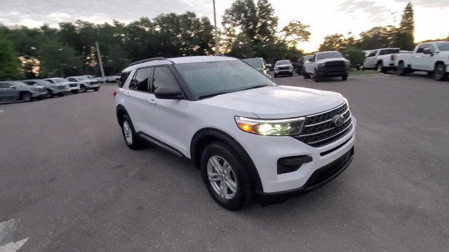 2023 Ford Explorer XLT Image 4 of 30