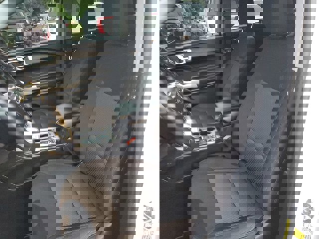 2023 Ford Explorer XLT Image 13 of 30