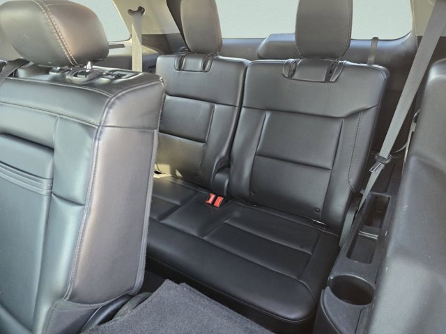 2023 Ford Explorer XLT Image 11 of 31