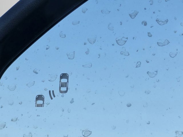 2023 Ford Explorer XLT Image 18 of 31