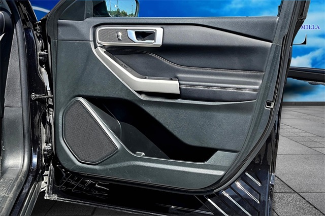 2023 Ford Explorer XLT Image 29 of 30