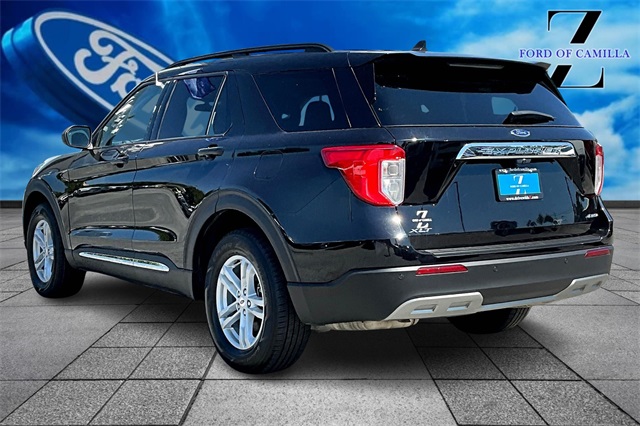 2023 Ford Explorer XLT Image 6 of 30