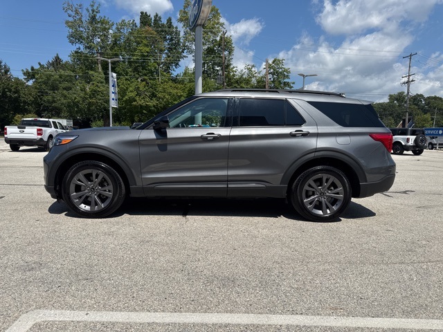 2023 Ford Explorer XLT Image 16 of 47