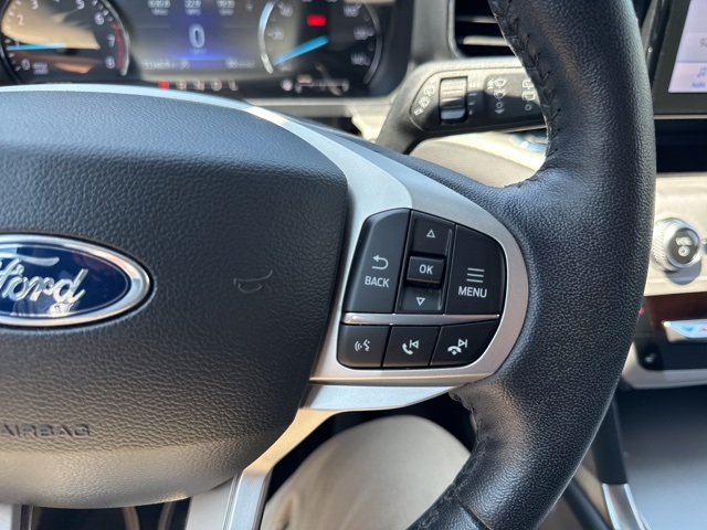 2023 Ford Explorer XLT Image 36 of 47