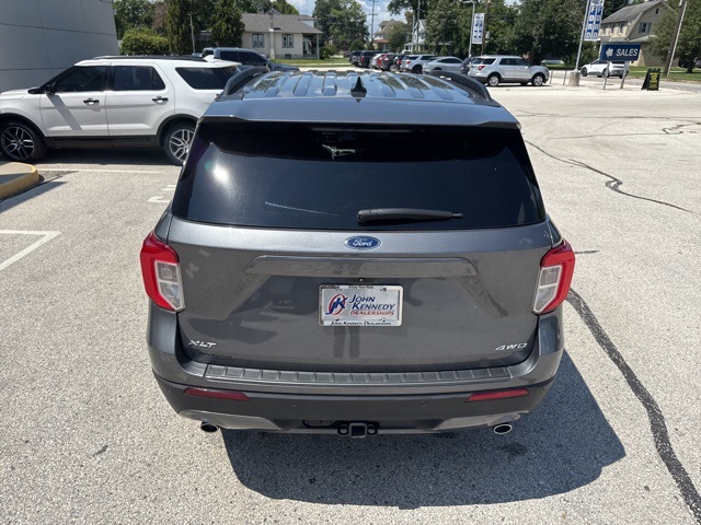 2023 Ford Explorer XLT Image 11 of 47