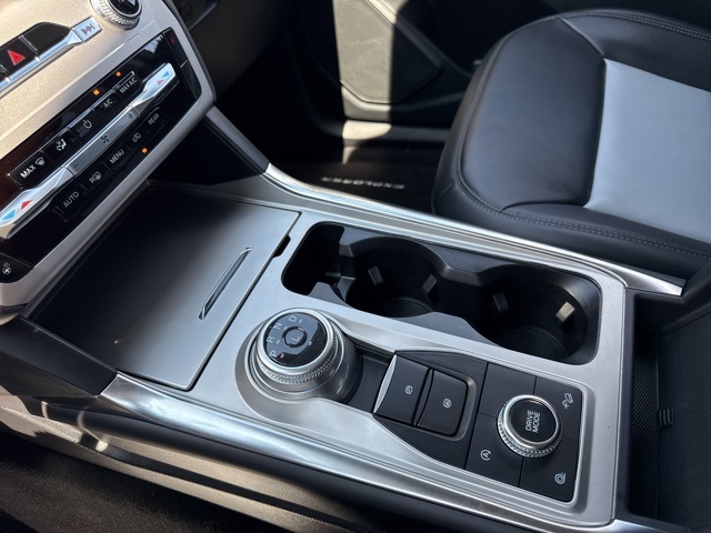 2023 Ford Explorer XLT Image 41 of 47