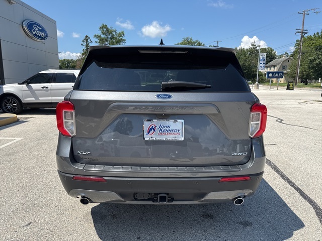 2023 Ford Explorer XLT Image 12 of 47