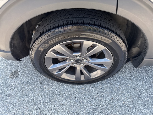 2023 Ford Explorer XLT Image 18 of 47