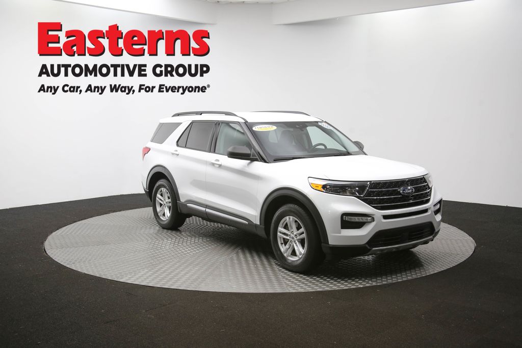 2023 Ford Explorer XLT Image 11 of 64