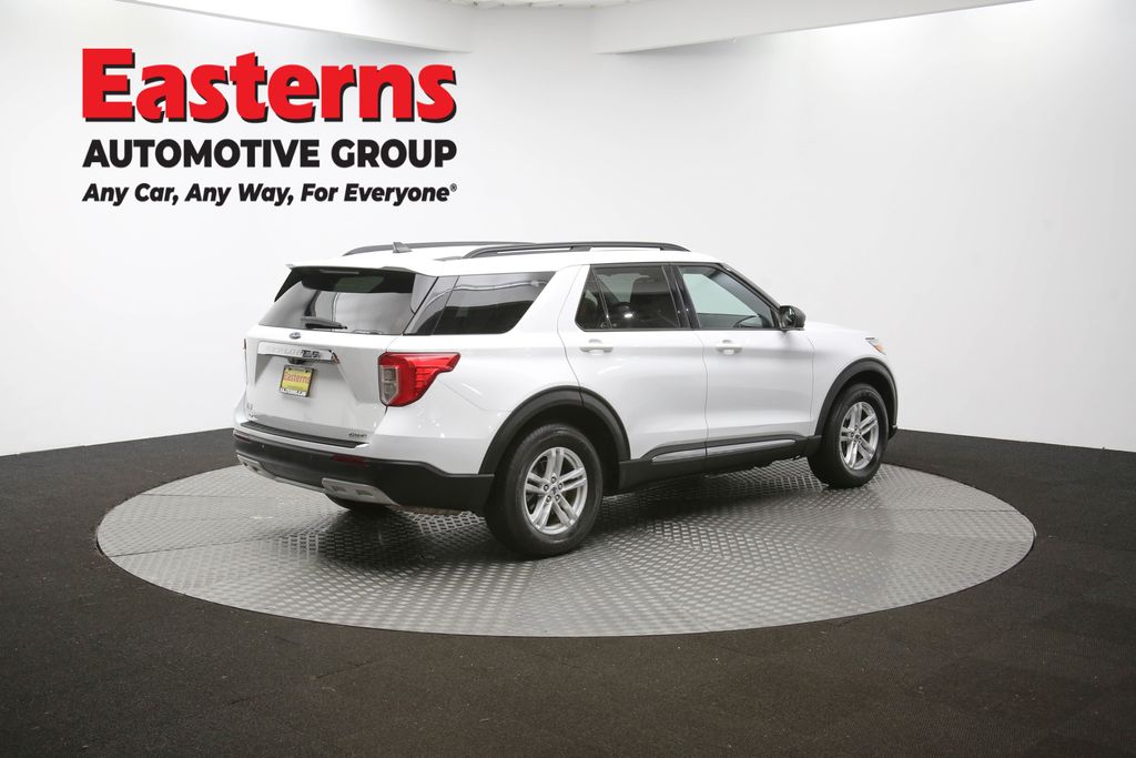 2023 Ford Explorer XLT Image 19 of 64