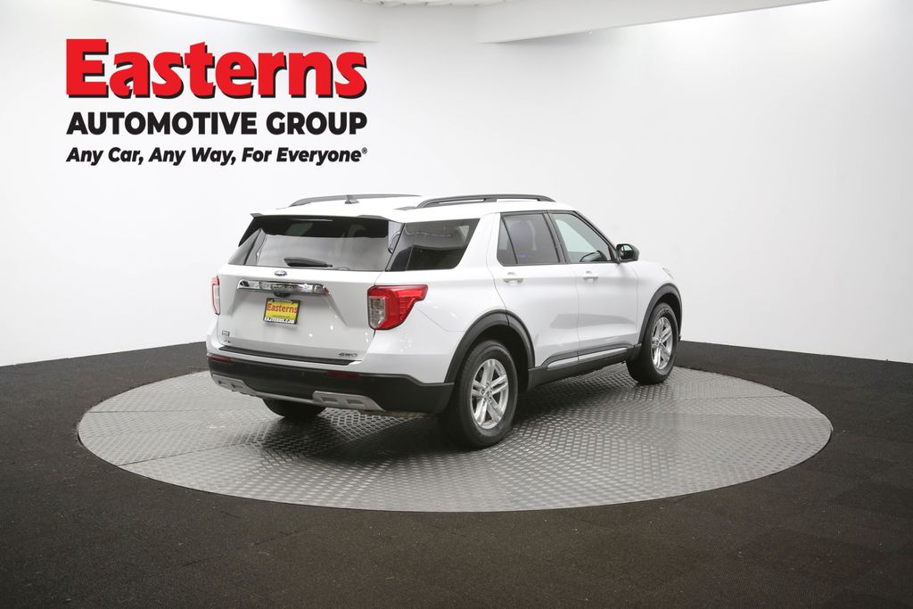 2023 Ford Explorer XLT Image 21 of 64