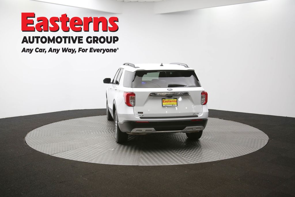 2023 Ford Explorer XLT Image 31 of 64