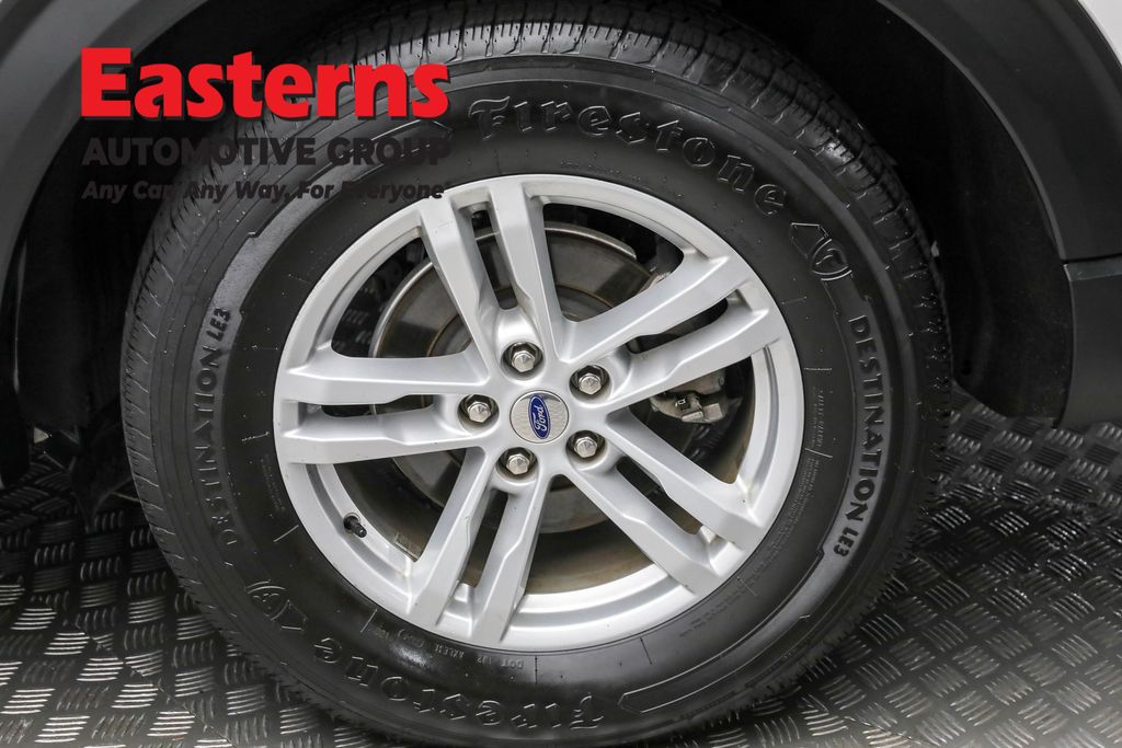 2023 Ford Explorer XLT Image 42 of 64