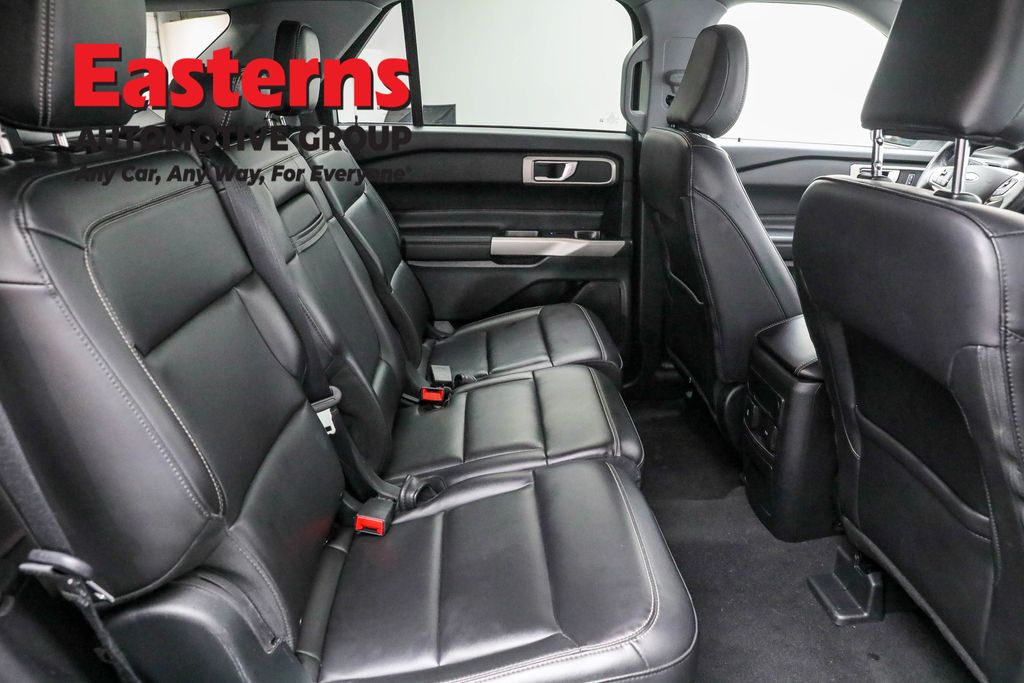 2023 Ford Explorer XLT Image 45 of 64