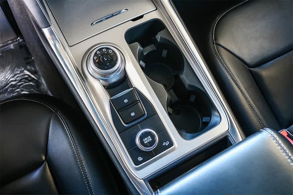2023 Ford Explorer XLT Image 22 of 30