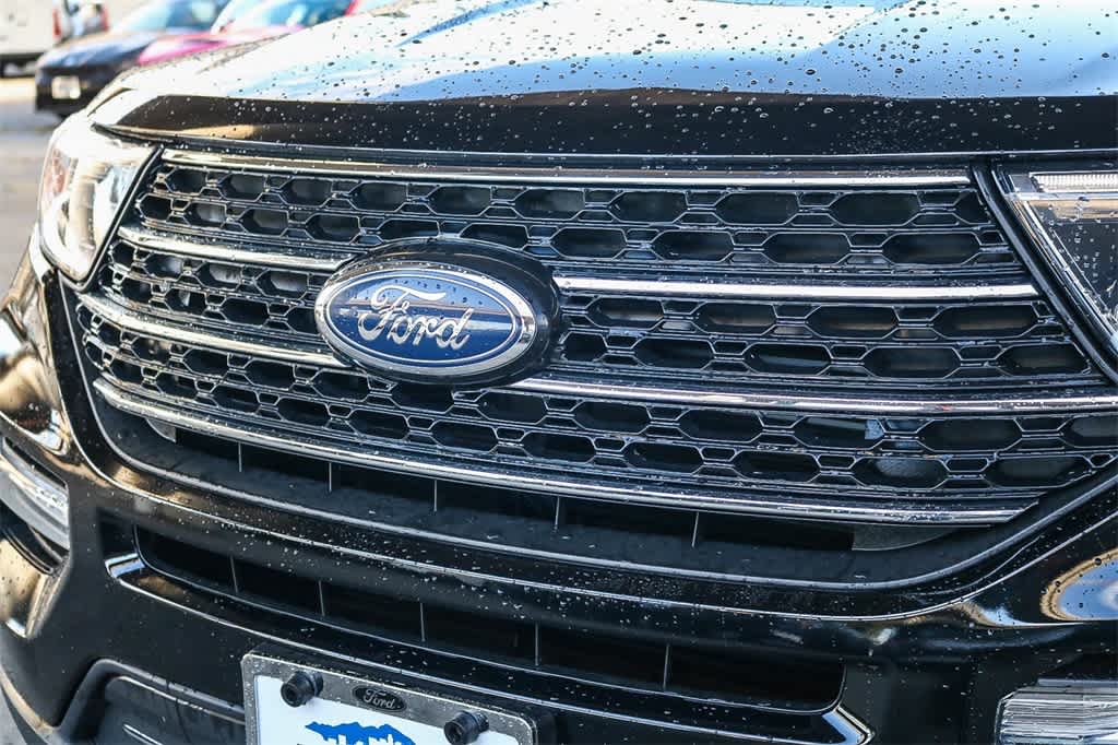 2023 Ford Explorer XLT Image 27 of 30