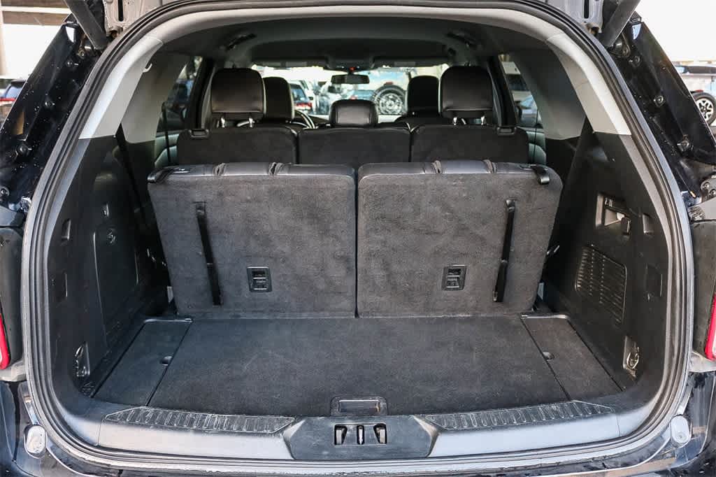 2023 Ford Explorer XLT Image 9 of 30