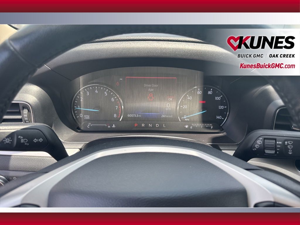 2023 Ford Explorer XLT Image 25 of 44