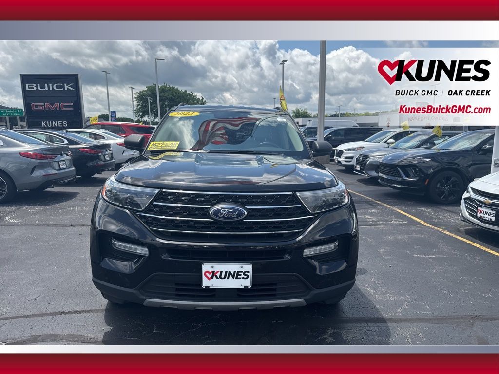 2023 Ford Explorer XLT Image 4 of 44