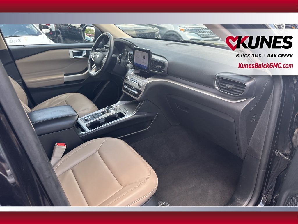 2023 Ford Explorer XLT Image 20 of 44