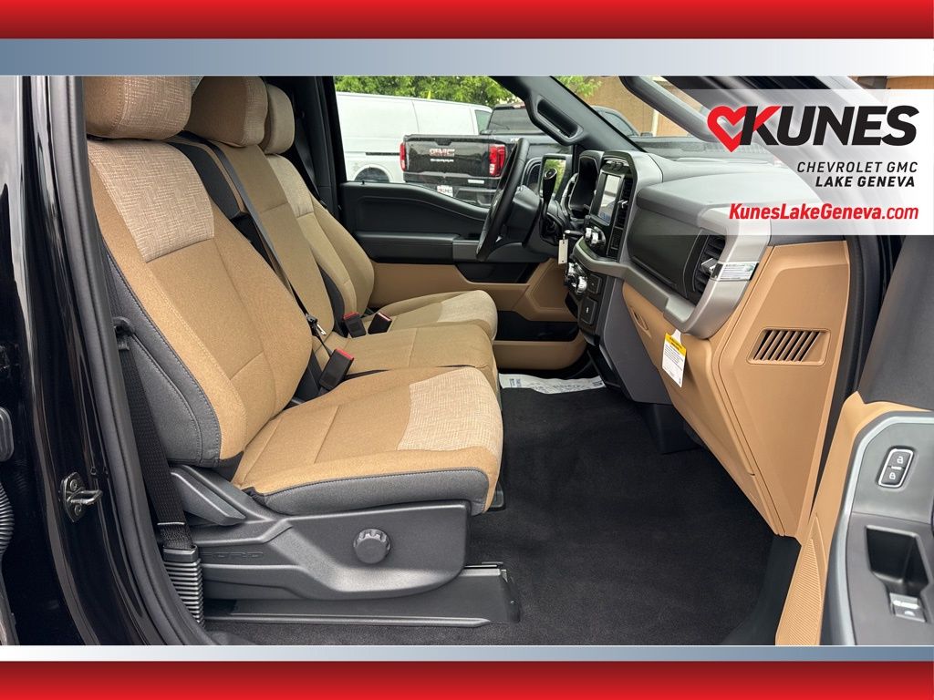 Vehicle image 20 of 46