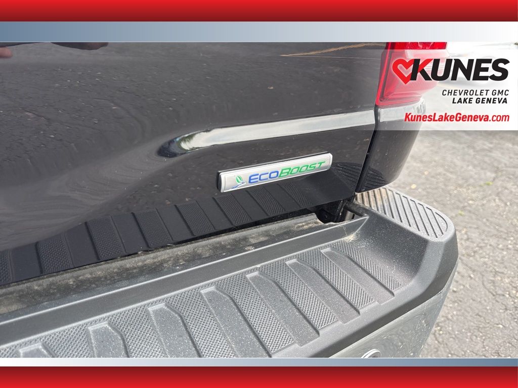 Vehicle image 10 of 46