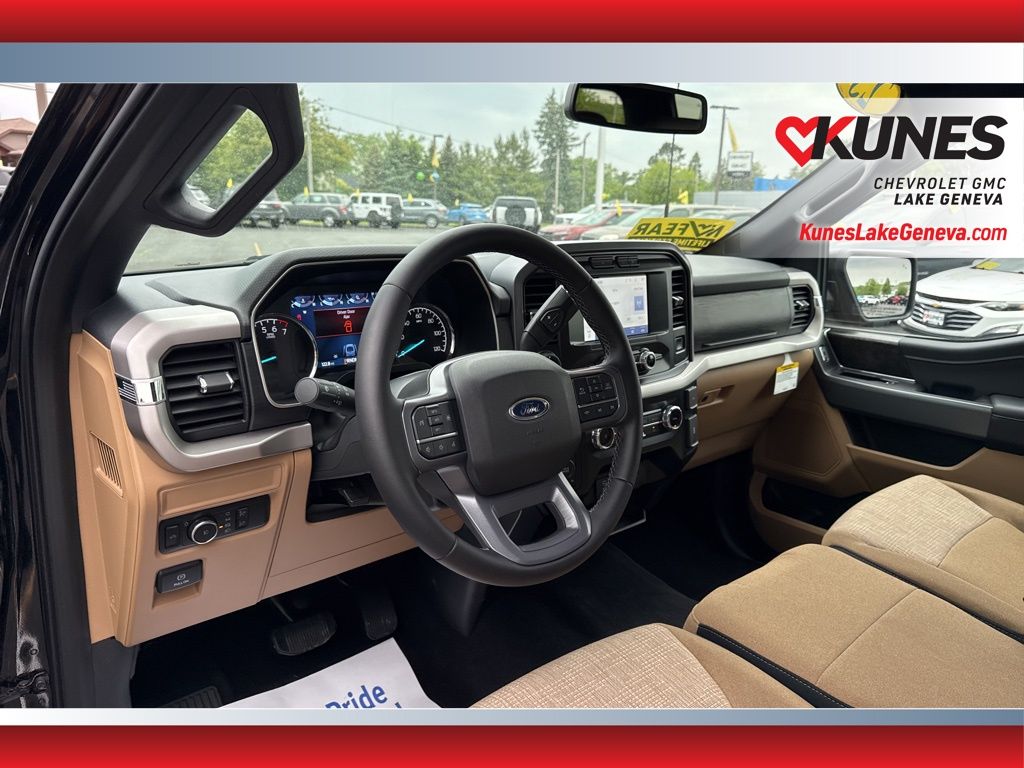 Vehicle image 26 of 46