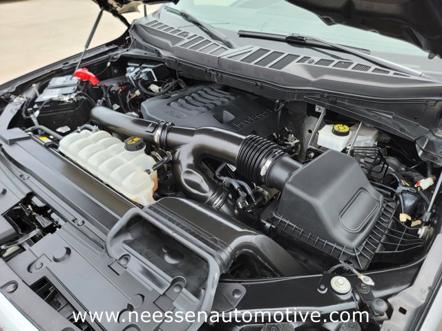Vehicle image 36 of 38
