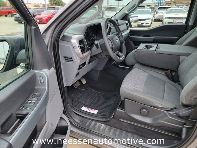 Vehicle image 15 of 38