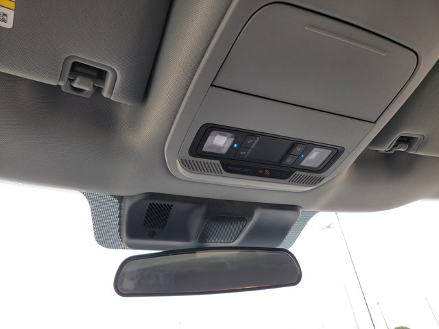 Vehicle image 31 of 38